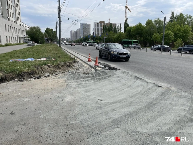 Проезд отсыпали, так что жители снова могут подъехать к дому | Источник: Михаил Шилкин