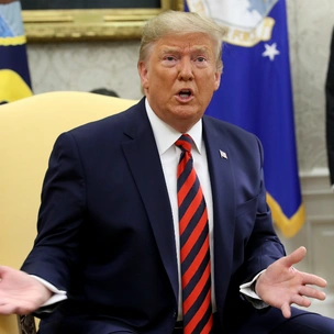 Ничего святого: Дональда Трампа обвинили в попытке заработать на эпидемии коронавируса