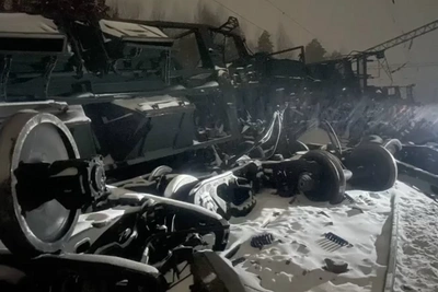 Female Handball Players Late Due to Train Incident