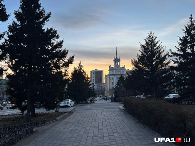 Здание со шпилем&nbsp;— Дом радио | Источник: Андрей Бирюков / UFA1.RU