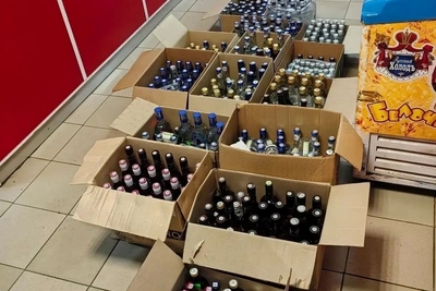 Более 400 бутылок алкоголя изъяли из магазина в Череповце