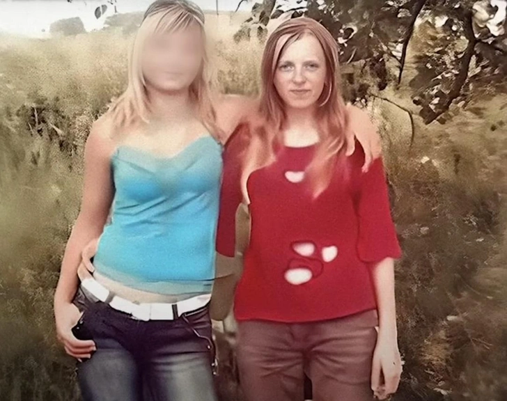 Аня и Наташа (в красном) | woman.ru
