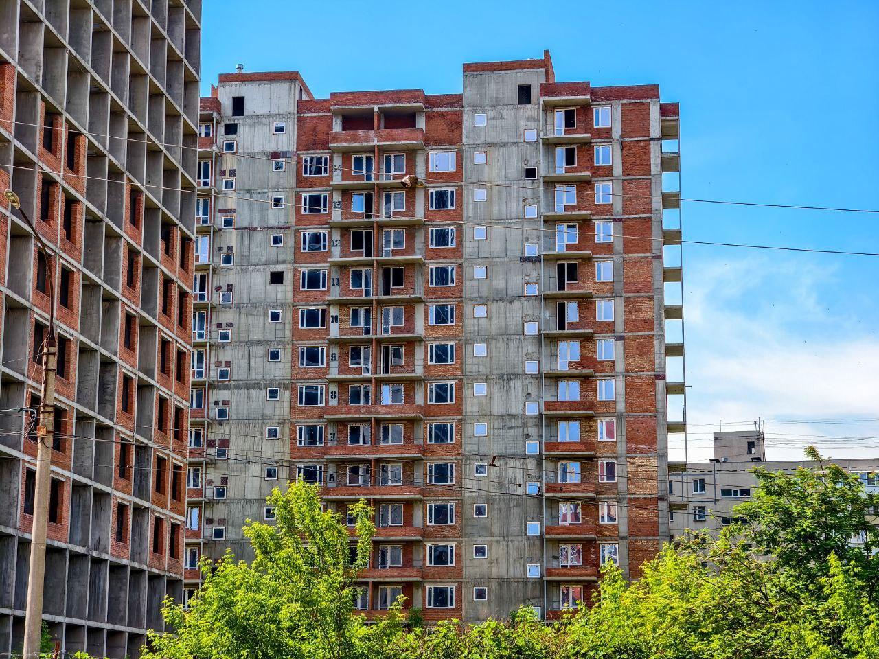 Средняя цена квартир в новостройках Уфы снизилась