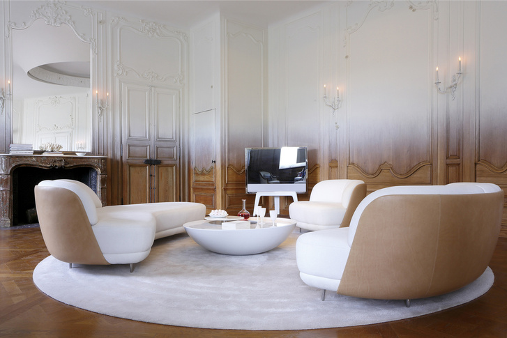 Буазери в парижских апартаментах 1931 года обрели новое звучание благодаря градиентной росписи — проект дизайнера Рами Фишлера.