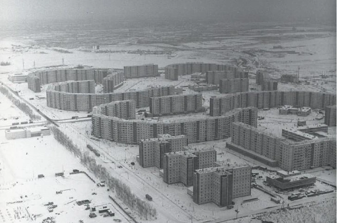 Первые дома микрорайона Солнечный в 1988 году | Источник: предоставлено Государственной универсальной научной библиотекой, автор неизвестен