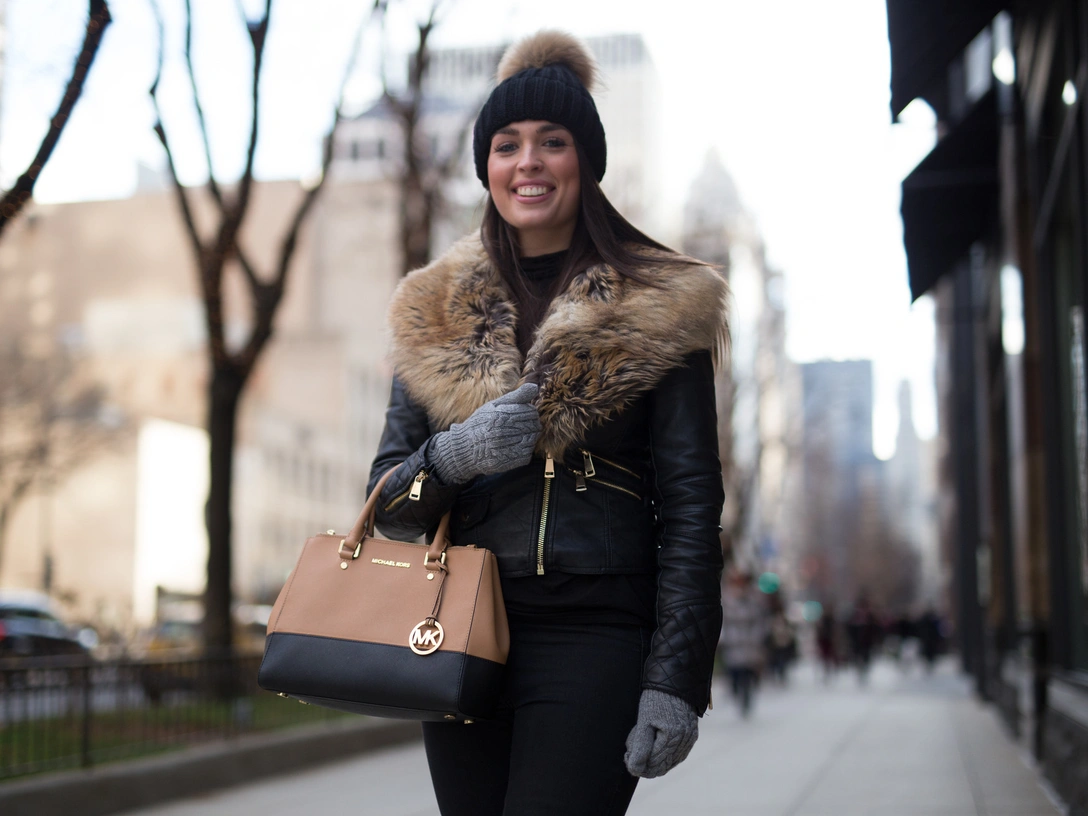 Нелепо и немодно: 7 устаревших зимних вещей, которые носят только россиянки | marieclaire.ru