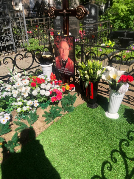 Отец Киркорова на могиле Вячеслава Зайцева напророчил его сыну болезнь — это бумеранг!