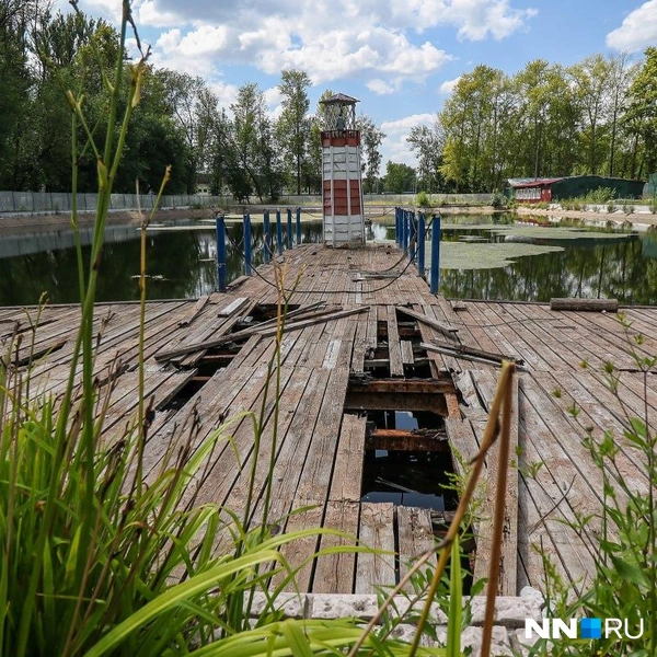 Посмотрели на закрытую часть парка 1 Мая в Нижнем Новгороде | Источник: Наталья Бурухина / NN.RU