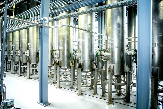 Качество контролируют на всех этапах, от поступления сырья до выпуска готовой продукции | Источник: «Башспирт»