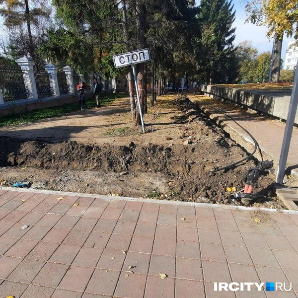 Ходят вялые рабочие | Источник: Виктор Лучкин / «ИрСити»