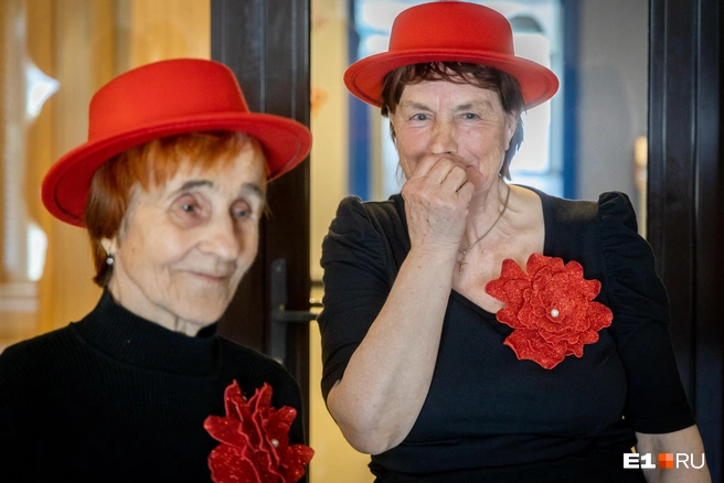 Самой старшей участнице танцевального коллектива скоро исполнится 80 лет | Источник: Владислав Лоншаков / E1.RU 