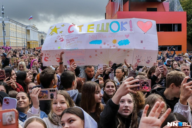 Дети подготовили плакаты | Источник: Наталья Бурухина / NN.RU