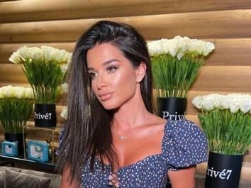 Салибекова — Бородиной: «Сидеть на лавочке, грызть семки намного легче! А мне орут, чтобы я умерла от рака»