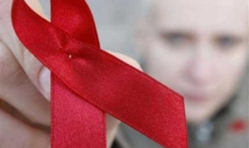 Фото №1 - Комиссию по проблемам  ВИЧ ликвидировали, хотя больных СПИДом прибавилось