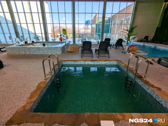 Тут вода ледяная  | Источник: Мария Ленц / NGS24.RU