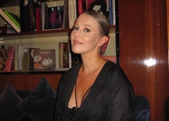 Стрелец ответила Собчак на обвинения в скучных интервью: и кто здесь черная метка?