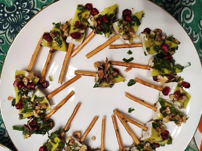 Эту закуску часто советуют сочетать с шампанским. | Источник: читательница Наталья