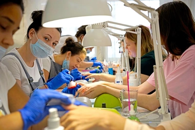 Число салонов красоты в Омской области выросло на 36,58%