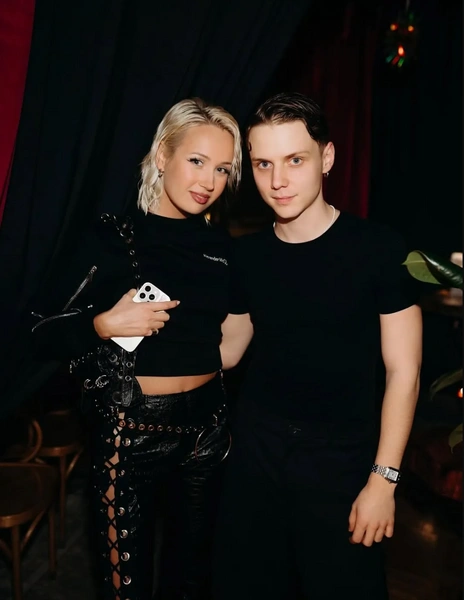 Ваня Дмитриенко и Клава Кока | Источник: Соцсети