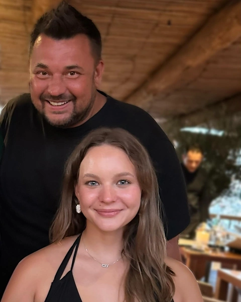 Сергей Жуков с дочерью Александрой