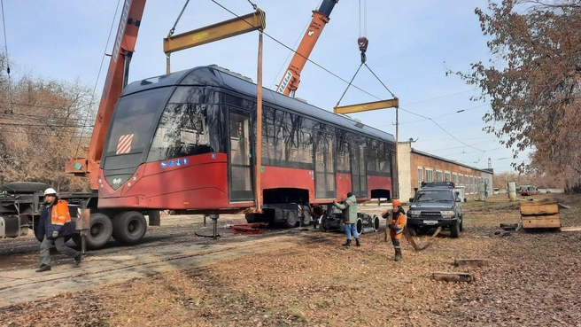 В город доставили кузов четвертого трамвайного вагона | Источник: Мэрия Новосибирска / Телеграм