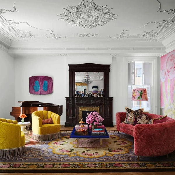 Мини-тренд 2026: диваны с бахромой