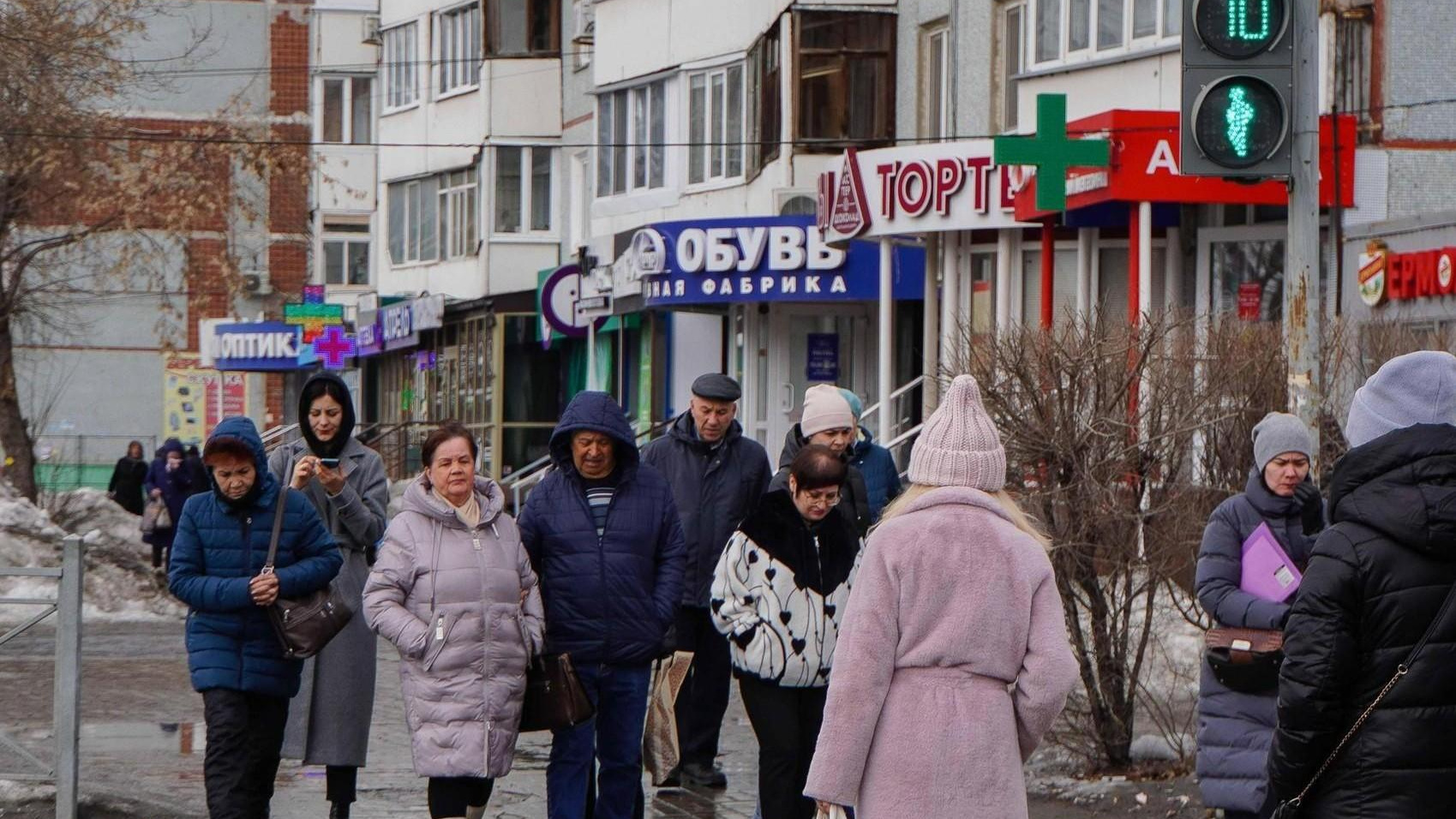 «Жалкие 160 тысяч рублей»: самарцы рассказали о своих реальных зарплатах