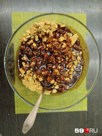 Соединяем с орехами и шоколадной массой | Источник: Ольга Якунчева / 59.RU