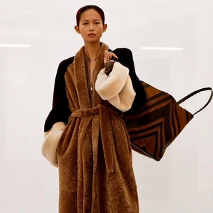 Какой получилась «collection С» Phoebe Philo? Фантастически красивой и дорогой