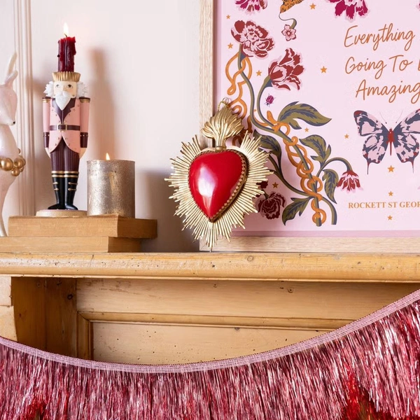 Источник: Rockett St George