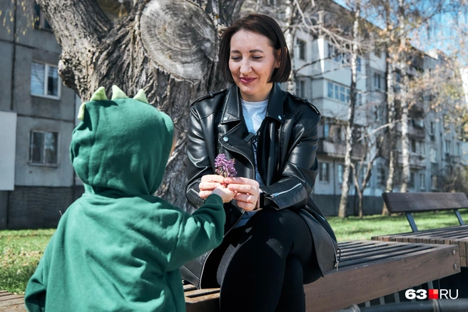 Ирина занимается воспитанием сына сама | Источник: Роман Данилкин / 63.RU