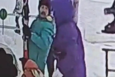 Skier Detained After Beating Child on Yekaterinburg Slope