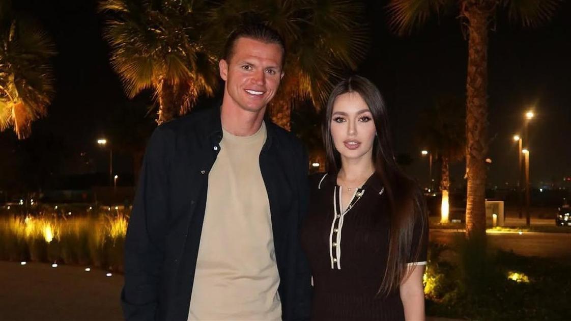 Они теперь модели! Костенко и Тарасов прошлись по подиуму в нарядах &laquo;из космоса&raquo;