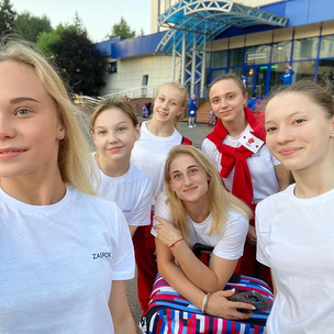 Не только боди и купальники: смотри, что носят российские гимнастки в повседневной жизни
