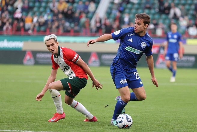 Алексей Батраков не сыграет, а вот Дмитрий Рыбчинский явно будет настроен на родную команду | Источник: ФК «Оренбург» / ВКонтакте