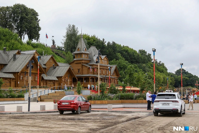 «Город мастеров» на набережной в Городце | Источник: Наталья Бурухина / NN.RU
