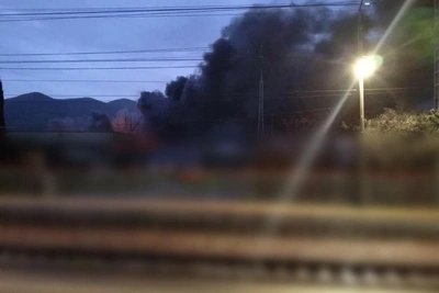 «Дым валит на город». Туристка показала последствия пожара в Туапсе
