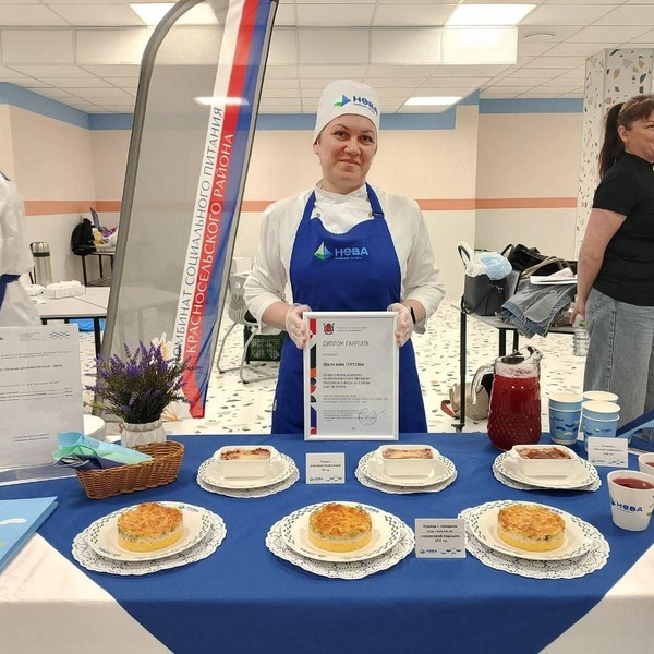 Заведующая столовой гимназии Анна Плаум | Источник: Администрация Василеостровского района