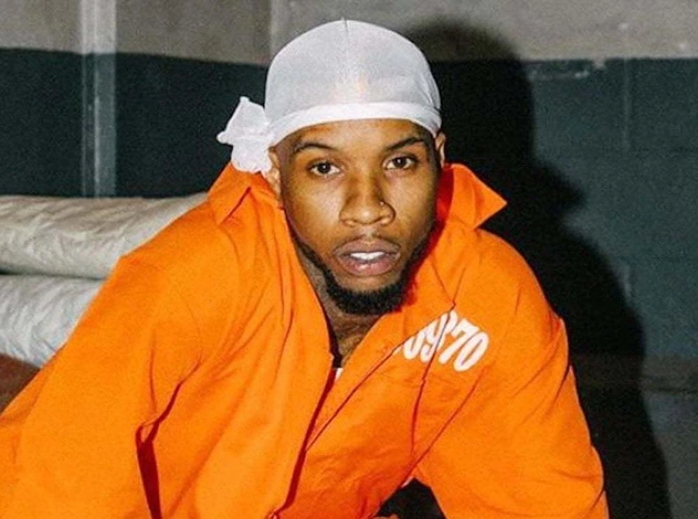14 ножевых ранений и ИВЛ: все о нападении на Tory Lanez, сидящего в тюрьме за стрельбу в Megan Thee Stallion