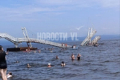 На Тавайзе обрушился мост с детьми: двое пострадавших