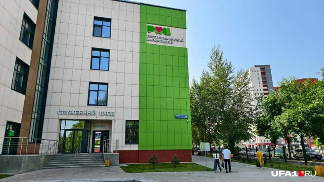 В здании три этажа | Источник: Булат Салихов / UFA1.RU