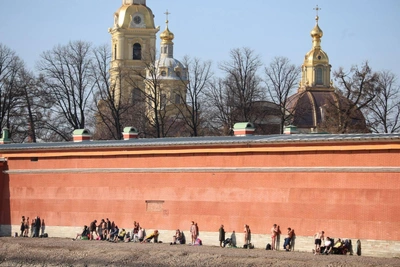 Петербург отметил рекордно теплый день 14 марта