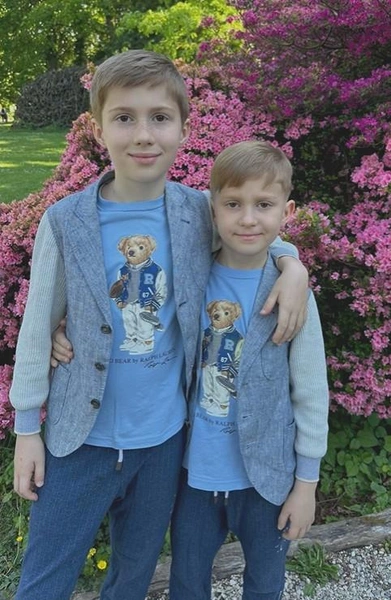 9-летний Данэль и 8-летний Давид