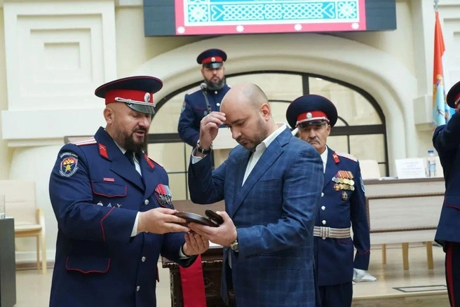 Вячеслав Федорищев стал пятым губернатором, принятым в казаки | Источник: Юлия Рубцова
