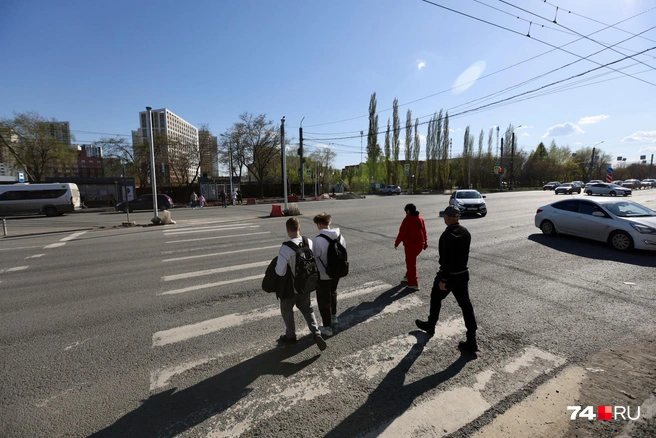 Еще один островок обустраивают около университета | Источник: Наталья Лапцевич