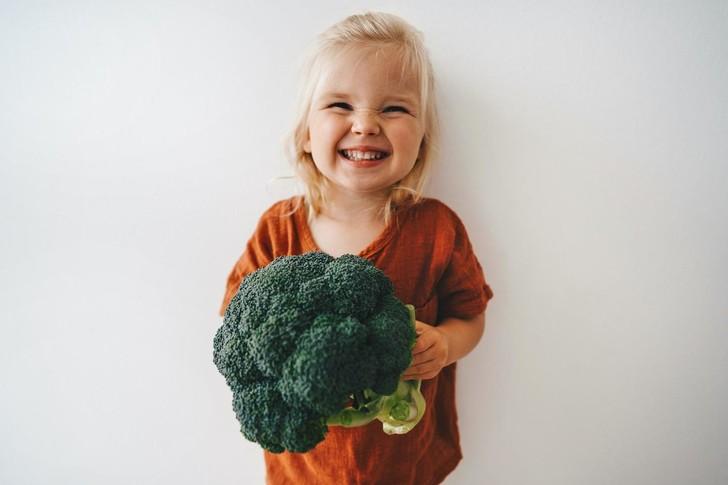 Без капризов: 10 простых способов приучить ребенка есть овощи