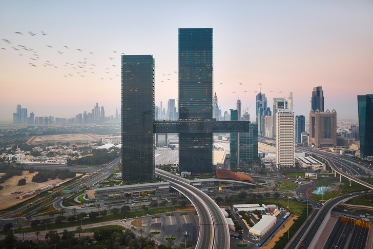 В Дубае построили небоскреб с самой длинной консолью в мире