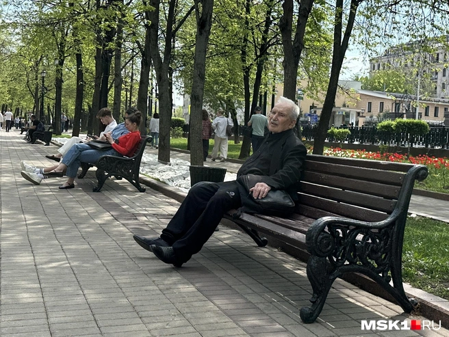 Лавочки на Чистых прудах | Источник: Андрей Кузнецов / MSK1.RU