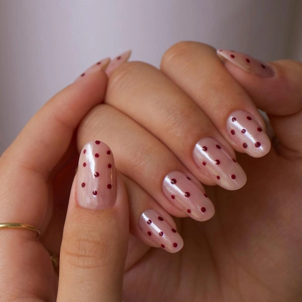 ногти дизайн ногтей, любовный маникюр, маникюр декабрь 2025, маникюр зима 2025, маникюр зима 2025 модные, тенденции маникюра зима 2025, любовный маникюр на декабрь, денежный и любовный маникюр | Источник: Социальные сети