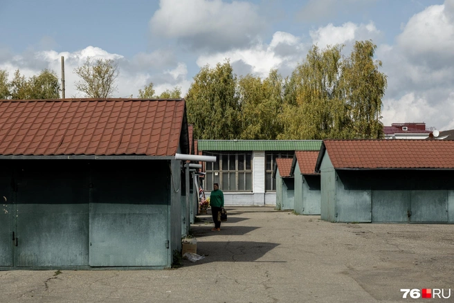 На рынке в Гаврилов-Яме большинство торговых рядов пустует | Источник: Александр Куренной / 76.RU